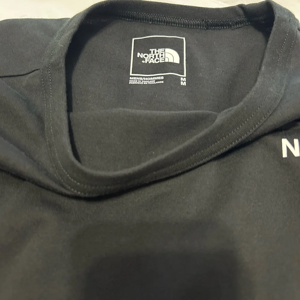 The North Face Retro Rainbow Himalayan Bottle Source Tee Size M
